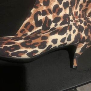 Leopard boots